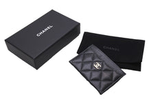 Load image into Gallery viewer, 新品未使用 CHANEL シャネル カードケース ココマーク キャビアスキン シリアルランダム ブラック ゴールド金具 中古 67035