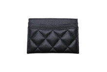 Load image into Gallery viewer, 新品未使用 CHANEL シャネル カードケース ココマーク キャビアスキン シリアルランダム ブラック ゴールド金具 中古 67035