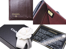 Load image into Gallery viewer, CHANEL シャネル 二つ折り財布 ココマーク キャビアスキン 17番台 ブラック ゴールド金具 ウォレット 小物 美品 中古 67036