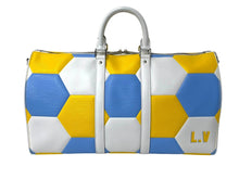 Load image into Gallery viewer, LOUIS VUITTON ルイヴィトン キーポル バンドリエール50 ボストンバッグ 2018 FIFA WORLD CUP ウクライナカラー 美品 中古 67083
