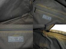 Load image into Gallery viewer, 極美品 激レア シャネル CHANEL A92352 2014年コレクション グラフィティ ペイント リュック アクト2 中古 67145