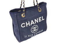 Load image into Gallery viewer, 極美品 CHANEL シャネル ドーヴィル チェーン トートバッグ 17番台 ネイビー デニム ココマーク ロゴ ゴールド金具 中古 67146
