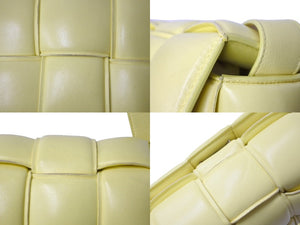 BOTTEGAVENETA ボッテガヴェネタ マキシ イントレチャート パデッド カセット ショルダーバッグ イエロー ラムスキン 591970VCQR1 シルバー金具 美品 中古 67148
