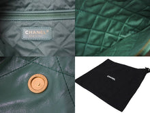 Load image into Gallery viewer, 極美品 CHANEL22 シャネル ハンドバッグ チェーンショルダーバッグ カーフスキン AS3980 グリーン ゴールド金具 中古 67151