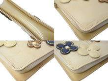 Load image into Gallery viewer, 極美品 LOUIS VUITTON ルイヴィトン ヴェルニ フラワーレキシントン M92246 ハンドバッグ フラワー 花 イエロー 中古 67178