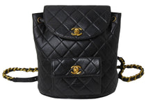Load image into Gallery viewer, CHANEL シャネル マトラッセ リュック Wココマーク バックパック ココマーク 3番台 ラムスキン ブラック ゴールド金具 美品 中古 67182
