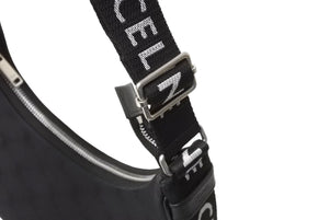 新品同様 CELINE セリーヌ アヴァトリオンフ ワンショルダーバッグ イタリア製 キャンバス レザー ブラック シルバー金具 中古 67200