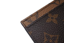 Load image into Gallery viewer, 極美品 LouisVuitton ルイヴィトン カードケース 名刺入れ 定期入れ M69161 モノグラム キャンバス ブラウン ベージュ 中古 67222