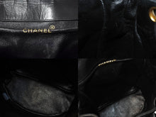 Load image into Gallery viewer, CHANEL シャネル リュック ココマーク マトラッセ ダブルフラップ 3番台 1995年 ラムスキン ブラック ゴールド金具 美品 中古 67275