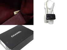 Load image into Gallery viewer, CHANEL シャネル マトラッセ 23 Wフラップ チェーン ショルダーバッグ ブラック 1番台 ラムスキン ココマーク ゴールド金具 良品 中古 67284