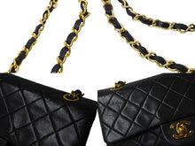 Load image into Gallery viewer, CHANEL シャネル マトラッセ 23 Wフラップ チェーン ショルダーバッグ ブラック 1番台 ラムスキン ココマーク ゴールド金具 良品 中古 67284