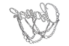 Load image into Gallery viewer, 極美品 CHANEL シャネル ロゴ チェーン ブローチ 06P シルバー メタル ジュエリー アクセサリー 小物 シルバー金具 中古 67294