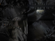 Load image into Gallery viewer, CHANEL シャネル デカココ ワンショルダーバッグ 3番台 イタリア製 キャビアスキン ブラック ゴールド金具 美品 中古 67312