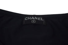 Load image into Gallery viewer, CHANEL シャネル 半袖Tシャツ チビT クロップド ココマーク フランス スパンデックス ナイロン ブラック サイズ42 美品 中古 67315