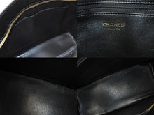 Load image into Gallery viewer, 極美品 CHANEL シャネル 1804 復刻トートバッグ ハンドバッグ 7番台 グレインドカーフスキン ブラック シルバー金具 中古 67335
