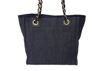 Load image into Gallery viewer, CHANEL シャネル ドーヴィルPM スモール トートバッグ A66939 チェーンショルダー 17番台 デニム ゴールド金具 ネイビー 美品 中古 67355