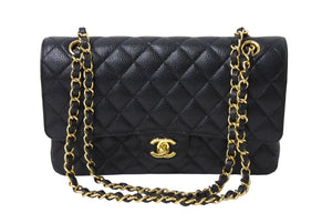 極美品 CHANEL シャネル Wフラップ 25 ショルダーバッグ キャビアスキン 24番台 マトラッセ ゴールド金具 ブラック 中古 67362