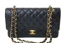 Load image into Gallery viewer, 極美品 CHANEL シャネル Wフラップ 25 ショルダーバッグ キャビアスキン 24番台 マトラッセ ゴールド金具 ブラック 中古 67362