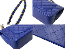 Load image into Gallery viewer, CHANEL シャネル マトラッセ 23 Wフラップ Wチェーン ショルダーバッグ 24番台 ブルー ラムスキン ココマーク ゴールド金具 美品 中古 67364