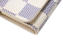 Load image into Gallery viewer, LOUIS VUITTON ルイヴィトン ダミエアズール ミュルティクレ4 キーケース N60020 ダミエ ホワイト ゴールド金具 良品 中古 67367