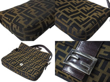 画像をギャラリービューアに読み込む, FENDI フェンディ マンマバケット ワンショルダーバッグ ズッカ柄 コットンキャンバス レザー シルバー金具 ブラウン 美品 中古 67371 
