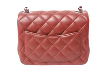 Load image into Gallery viewer, 極美品 CHANEL シャネル ミニマトラッセ チェーンショルダーバッグ ダークレッド ココマーク 28番台 レザー シルバー金具 中古 67379