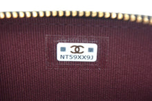 Load image into Gallery viewer, 未使用 CHANEL シャネル マトラッセ コインケース AP0216 キャビアスキン ブラック ゴールド金具 中古 67380