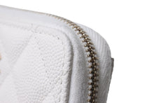 Load image into Gallery viewer, CHANEL シャネル ジップコインケース 小銭入れ AP0216 キャビアスキン ゴールド金具 ホワイト 美品 中古 67383