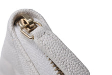 Load image into Gallery viewer, CHANEL シャネル ジップコインケース 小銭入れ AP0216 キャビアスキン ゴールド金具 ホワイト 美品 中古 67383