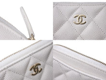Load image into Gallery viewer, CHANEL シャネル ジップコインケース 小銭入れ AP0216 キャビアスキン ゴールド金具 ホワイト 美品 中古 67383