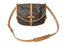 Load image into Gallery viewer, LOUIS VUITTON ルイヴィトン モノグラム ソミュールMM ショルダーバッグ ブラウン 斜め掛け M40710 美品 中古 67388