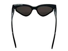 Load image into Gallery viewer, 極美品 BALENCIAGA バレンシアガ サングラス サイズ56□19-140 キャットアイ BB0101S ブラック アセテート 中古 67403