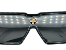 Load image into Gallery viewer, LOUIS VUITTON ルイヴィトン サングラス サイクロン Z1578E モノグラムフラワー アセテート スワロフスキー ブラック 美品 中古 67420
