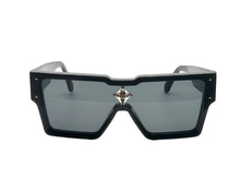 Load image into Gallery viewer, LOUIS VUITTON ルイヴィトン サングラス サイクロン Z1578E モノグラムフラワー アセテート スワロフスキー ブラック 美品 中古 67420