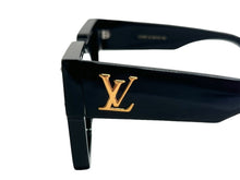 Load image into Gallery viewer, LOUIS VUITTON ルイヴィトン サングラス サイクロン Z1578E モノグラムフラワー アセテート スワロフスキー ブラック 美品 中古 67420