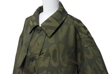 Load image into Gallery viewer, 新品未使用 LOUIS VUITTON ルイヴィトン レース ウール オーバーシャツ ミリタリー ジャケット サイズ50 RM231M S70 HOB02E グリーン 中古 67431