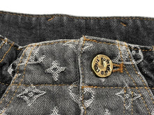 Load image into Gallery viewer, LouisVuitton ルイヴィトン モノグラムフラワーデニムパンツ ジーンズ 23AW RM232 Y92 HPD92W ブラック コットン 美品 中古 67444