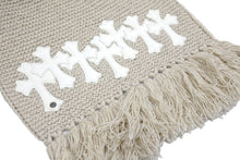 Load image into Gallery viewer, 極美品 ChromeHearts クロムハーツ SCARF FRNGD HNDKNT CEM クロスパッチ付きカシミヤマフラー ベージュ調 中古 67451