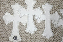 Load image into Gallery viewer, 極美品 ChromeHearts クロムハーツ SCARF FRNGD HNDKNT CEM クロスパッチ付きカシミヤマフラー ベージュ調 中古 67451