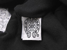 Load image into Gallery viewer, CHROME HEARTS クロムハーツ サーマルニット帽 ビーニー ダガーロゴ コットン ブラック ホワイト 美品 中古 67453