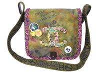 Load image into Gallery viewer, 極美品 CHANEL シャネル エンブロイダリー グラフィティ ショルダーバッグ A92789 ココマーク 21番台 カーキ シルバー 中古 67504