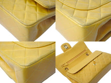 Load image into Gallery viewer, CHANEL シャネル マトラッセ23 Wフラップ Wチェーンショルダーバッグ 3番台 ラムスキン イエロー ゴールド金具 美品 中古 67540