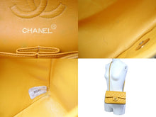 Load image into Gallery viewer, CHANEL シャネル マトラッセ23 Wフラップ Wチェーンショルダーバッグ 3番台 ラムスキン イエロー ゴールド金具 美品 中古 67540