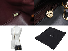 Load image into Gallery viewer, CHANEL シャネル チェーンショルダーバッグ 8番台 ミニマトラッセ ラムスキン ゴールド金具 ブラック 美品 中古 67541