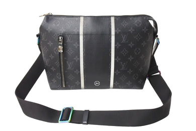 LOUIS VUITTON ルイヴィトン フラグメント アポロメッセンジャー MM M43411 モノグラムエクリプス 美品 中古 67549