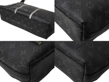 Load image into Gallery viewer, LOUIS VUITTON ルイヴィトン フラグメント アポロメッセンジャー MM M43411 モノグラムエクリプス 美品 中古 67549