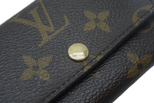 Load image into Gallery viewer, 極美品 LOUIS VUITTON ルイヴィトン キーケース ミュルティクレ 6 M62630 モノグラムキャンバス ゴールド金具 ブラウン 中古 67550
