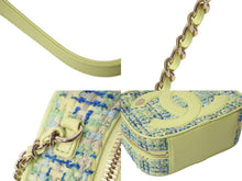 Load image into Gallery viewer, 極美品 CHANEL シャネル ツイード デカココ チェーンショルダーバッグ 27番台 ツイード レザー グリーン ブルー ゴールド 中古 67564
