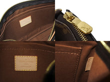 Load image into Gallery viewer, 極美品 LOUIS VUITTON ルイヴィトン ミュルティポシェット アクセソワール カーキ ショルダーバッグ モノグラム M44813 中古 67573