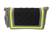 Load image into Gallery viewer, 極美品 CHANEL シャネル マトラッセ ボーイシャネル チェーンウォレットショルダーバッグ 22番台 ファブリックメッシュ 中古 67575
